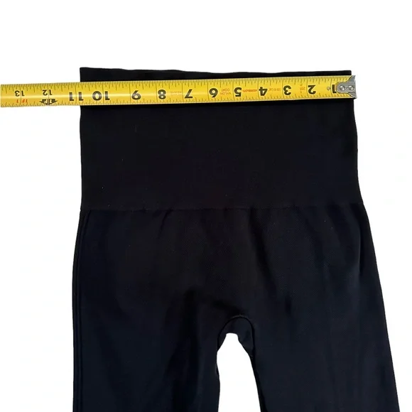 SPANX Black Leggings Size SP